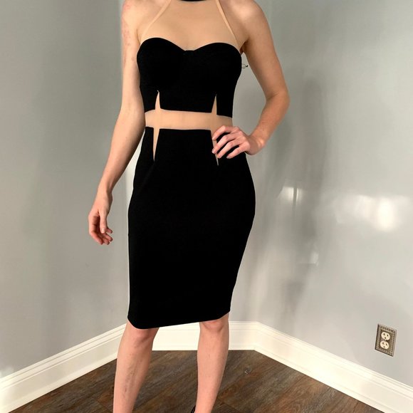 Black Dress - Picture 5 of 5